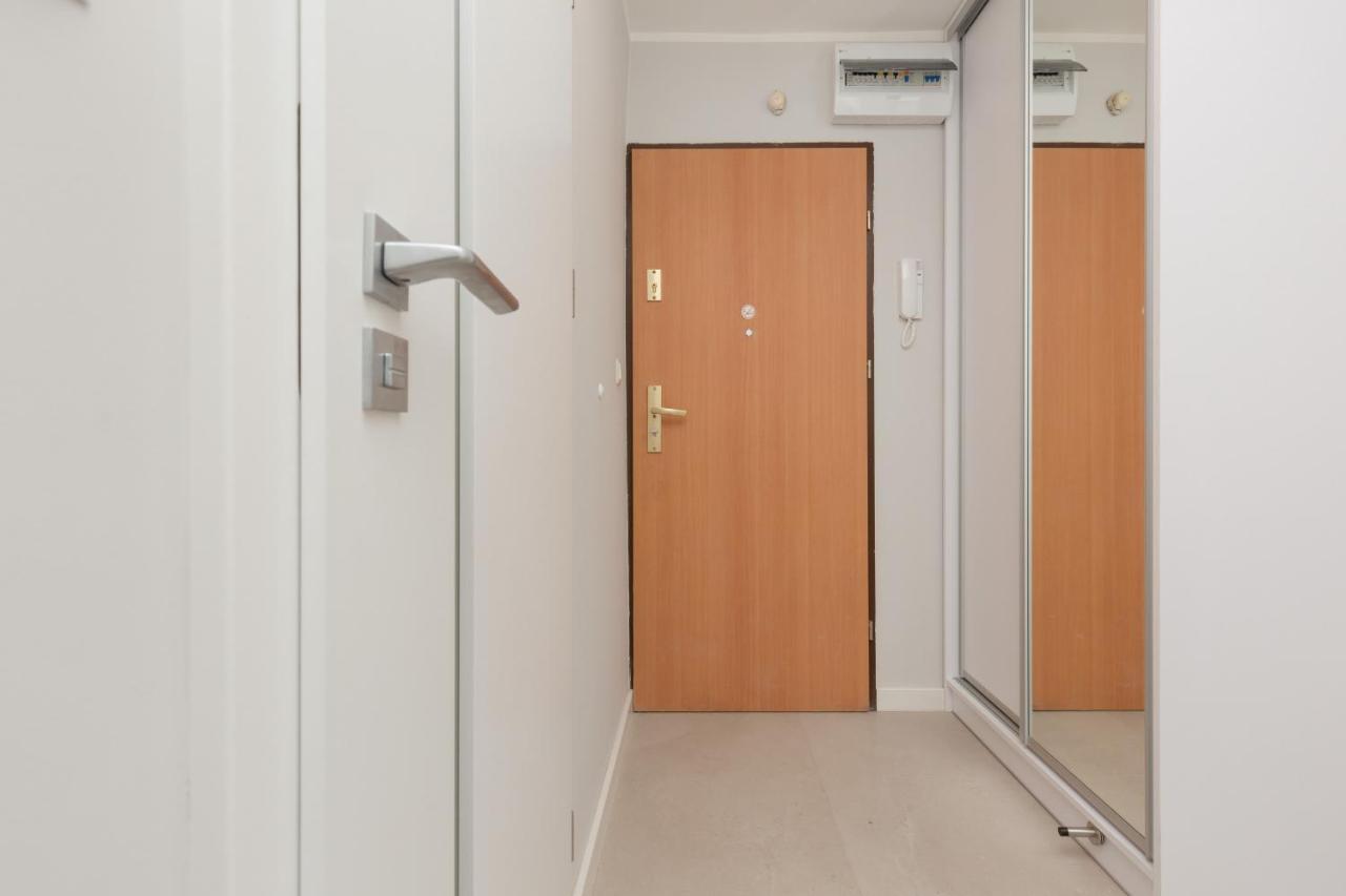 Two-bedroom 650 M Brzezno By Renters Leilighet *