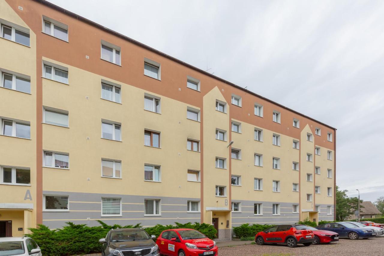 Two-bedroom 650 M Brzezno By Renters Leilighet *